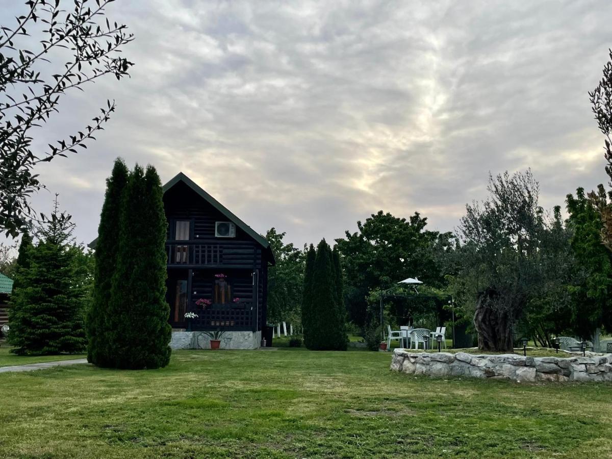 Вилла Wooden House Подгорица Экстерьер фото